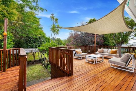 Photo of property in 242 Henderson Valley Road, Henderson, Auckland, 0612