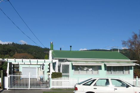 Photo of property in 3 Dunns Street, Silverstream, Upper Hutt, 5019