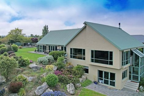 Photo of property in 12 Grove Avenue, Weston, Oamaru, 9401