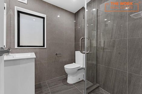 Photo of property in 12a Mcleod Road, Weymouth, Auckland, 2103