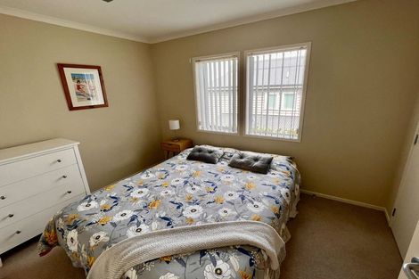 Photo of property in 11 Harwich Court, Gulf Harbour, Whangaparaoa, 0930