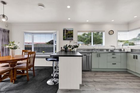 Photo of property in 22 Princess Street, Waitara, 4320