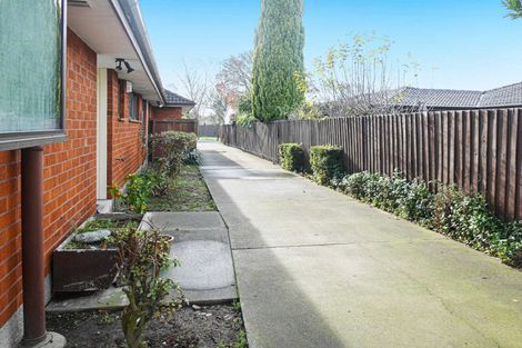 Photo of property in 2/17a Dalrye Place, Ilam, Christchurch, 8041