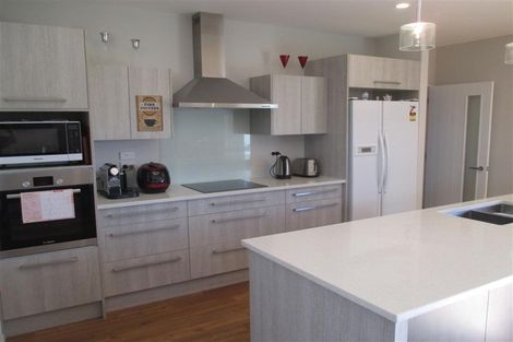 Photo of property in 43 Te Whenu Crescent, Marshland, Christchurch, 8083