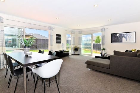 Photo of property in 19 Trauzer Place, Flagstaff, Hamilton, 3210