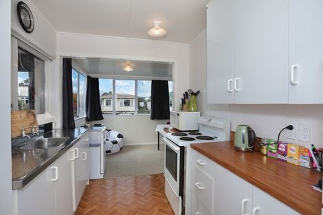 Photo of property in 12 Totara Street, Marton, 4710