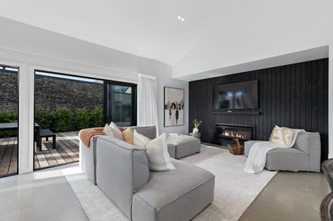 Photo of property in 11 Glenfiddich Road, Jacks Point, Queenstown, 9371