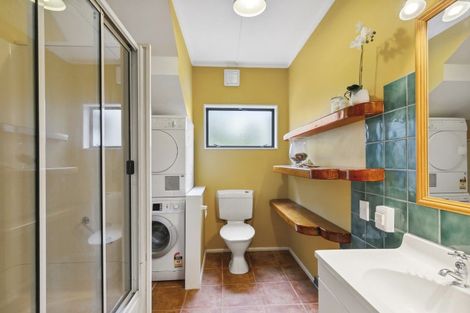 Photo of property in 25 Happy Valley Road, Owhiro Bay, Wellington, 6023