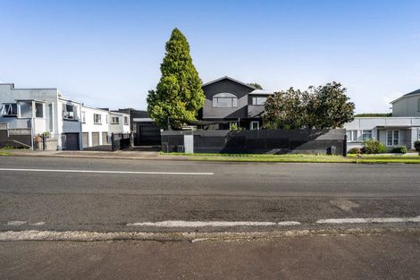 Photo of property in 16 Weymouth Street, New Plymouth, 4310