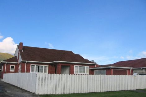 Photo of property in 2/96 Cambridge Terrace, Waterloo, Lower Hutt, 5011