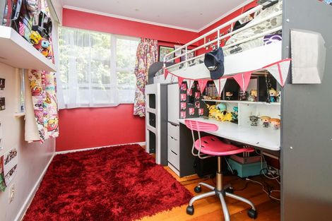 Photo of property in 9 Merchant Avenue, Te Atatu South, Auckland, 0610