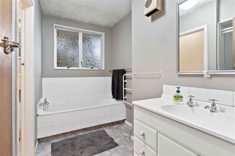 Photo of property in 3/38 Picton Avenue, Riccarton, Christchurch, 8011