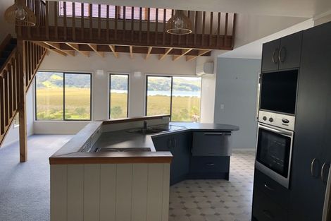 Photo of property in 26 Beach Road, Onerahi, Whangarei, 0110