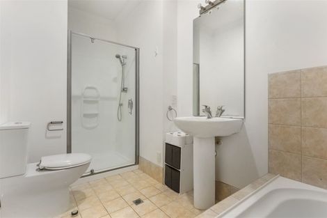 Photo of property in 2/44 Carlos Drive, Flat Bush, Auckland, 2016