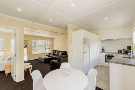 Photo of property in 22 Gavin Road, Raumati Beach, Paraparaumu, 5032