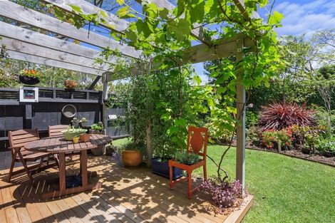 Photo of property in 11 Pohutukawa Drive, Athenree, Katikati, 3177