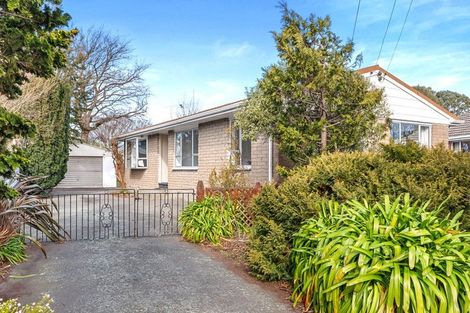 Photo of property in 5 Mappleton Avenue, Burnside, Christchurch, 8053