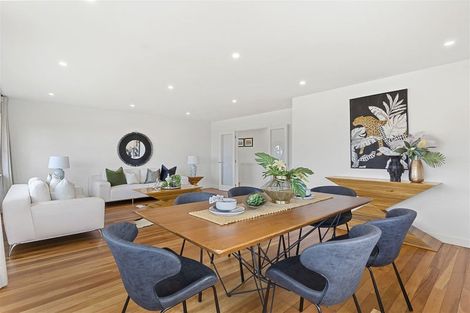 Photo of property in 130 Aberdeen Road, Campbells Bay, Auckland, 0620