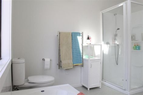 Photo of property in 5a Dennis Way, Island Bay, Wellington, 6023