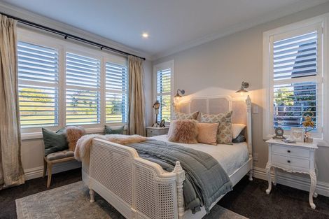 Photo of property in 2 Otaihanga Road, Paraparaumu Beach, Paraparaumu, 5032