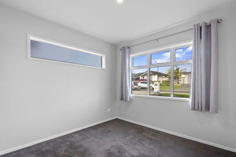 Photo of property in 9 Josh Road, Huapai, Kumeu, 0810