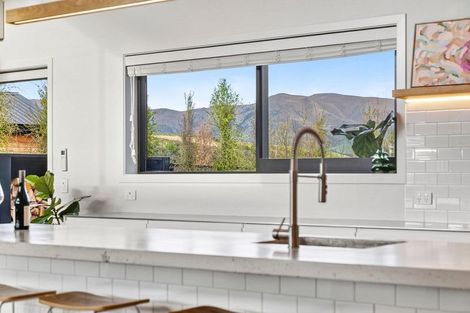 Photo of property in Luggate Park, 32 Cooper Crescent, Luggate, Wanaka, 9383