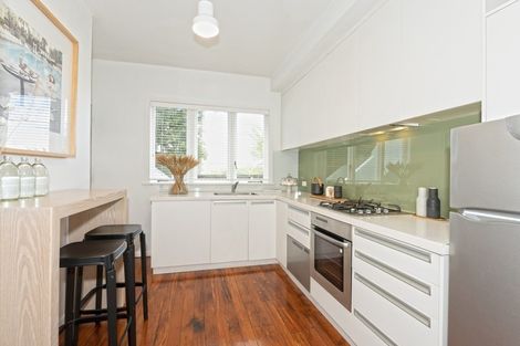 Photo of property in 4/2 Salisbury Street, Herne Bay, Auckland, 1011