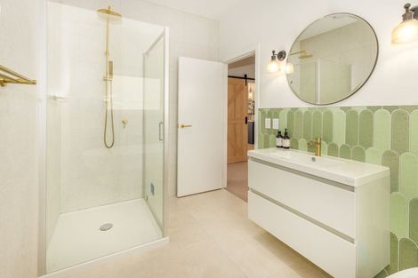 Photo of property in 7 Karearea Avenue, Waikanae, 5036