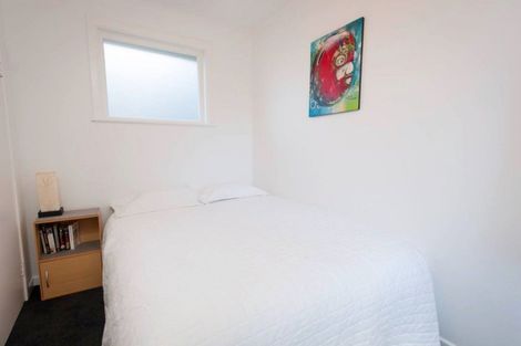 Photo of property in 16 Alexandra Road, Roseneath, Wellington, 6021