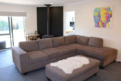 Photo of property in 35 Sherwill Street, Feilding, 4702