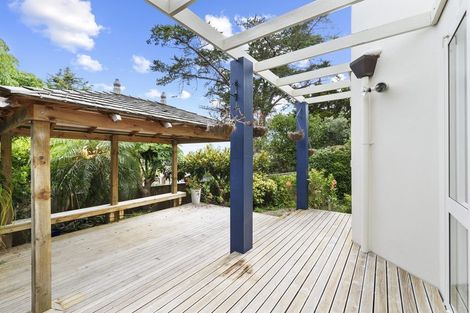 Photo of property in 16a Castor Bay Road, Castor Bay, Auckland, 0620