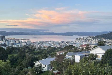 Photo of property in 16 Bruce Avenue, Brooklyn, Wellington, 6021