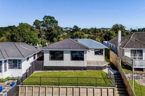 Photo of property in 92 Mangorei Road, Strandon, New Plymouth, 4312