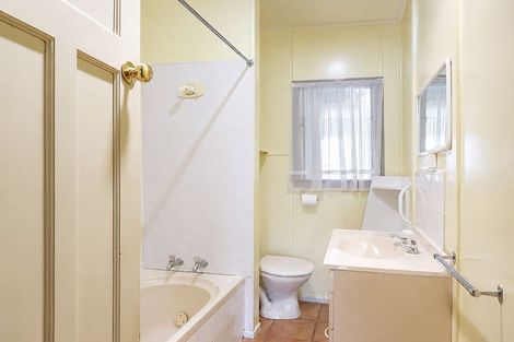 Photo of property in 23a Kawaha Point Road, Fairy Springs, Rotorua, 3015
