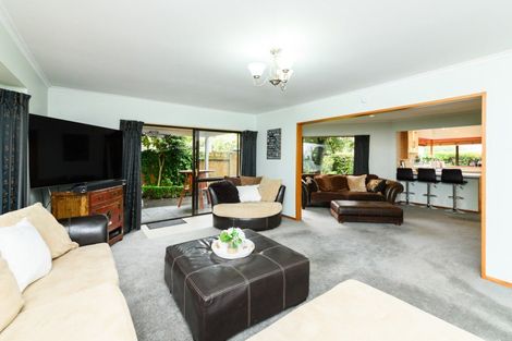 Photo of property in 35 Te Awe Awe Street, Hokowhitu, Palmerston North, 4410