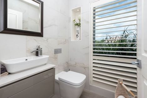 Photo of property in 14a The Parade, Bucklands Beach, Auckland, 2012