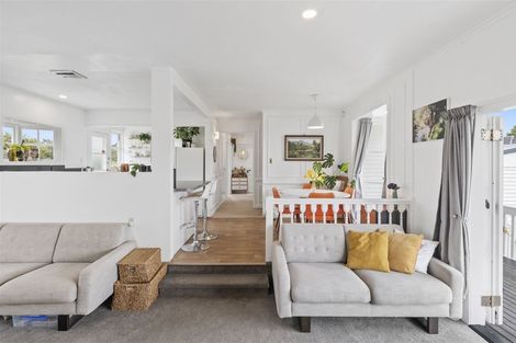 Photo of property in 80a Mcrobbie Road, Kingseat, Papakura, 2580