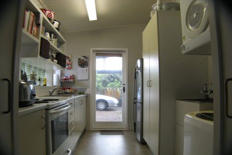 Photo of property in 1/135 Glenfield Road, Hillcrest, Auckland, 0626