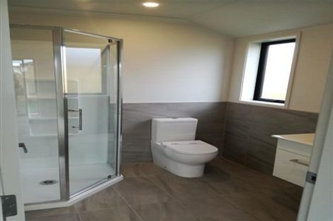 Photo of property in 32 Regis Park Drive, Pukekohe, 2120