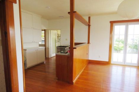 Photo of property in 20 Cameron Street, New Plymouth, 4310