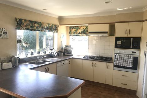 Photo of property in 26 Cairns Crescent, Rototuna, Hamilton, 3210