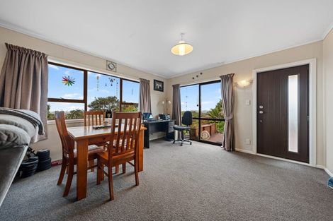 Photo of property in 177 Wairere Road, Waitakere, Henderson, 0782