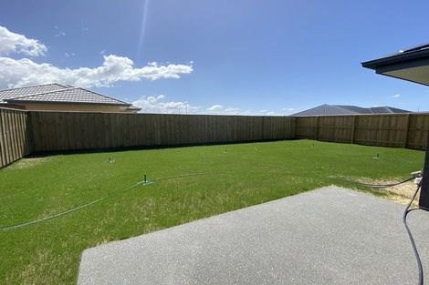 Photo of property in 14 Eileen Way, Rolleston, 7615