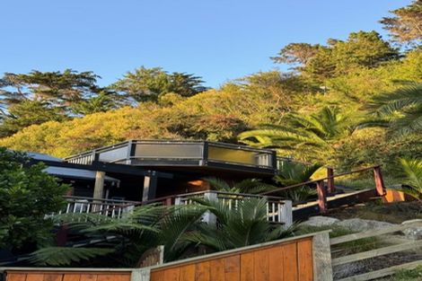 Photo of property in 15 Waiwera Road, Waiwera, Orewa, 0994