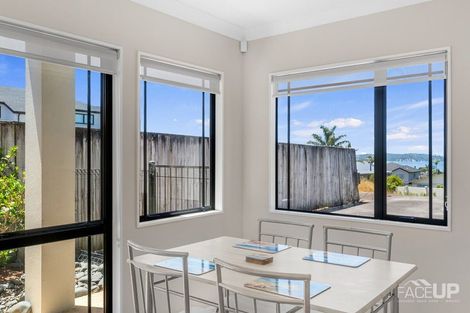 Photo of property in 57 Wiseley Road, West Harbour, Auckland, 0618