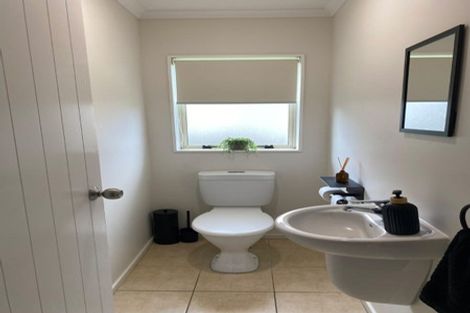 Photo of property in 80 Gracechurch Drive, Flat Bush, Auckland, 2016