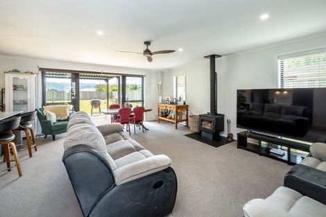 Photo of property in 370 High Street South, Carterton, 5713