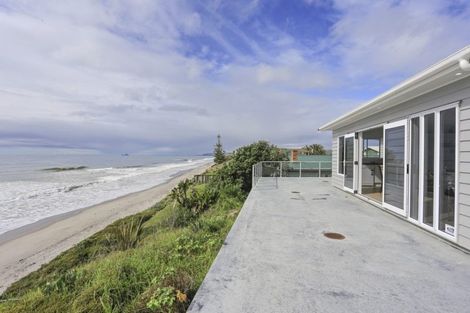 Photo of property in 195 Pukehina Parade, Pukehina, Te Puke, 3189