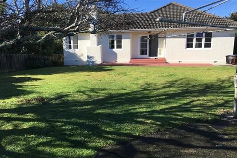 Photo of property in 95 Golf Road, Paraparaumu Beach, Paraparaumu, 5032