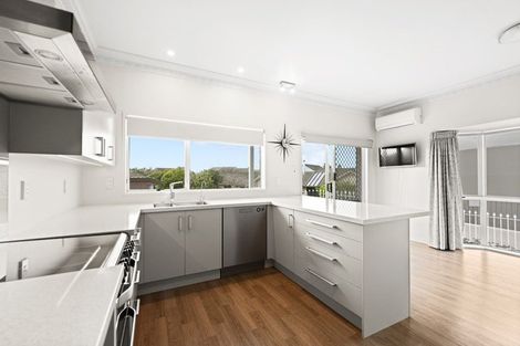 Photo of property in 28 Delamare Road, St Andrews, Hamilton, 3200